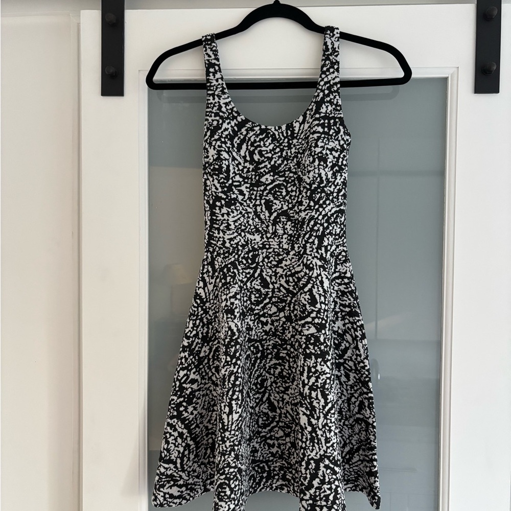 Chic AQUA Black and White Patterned Mini Dress